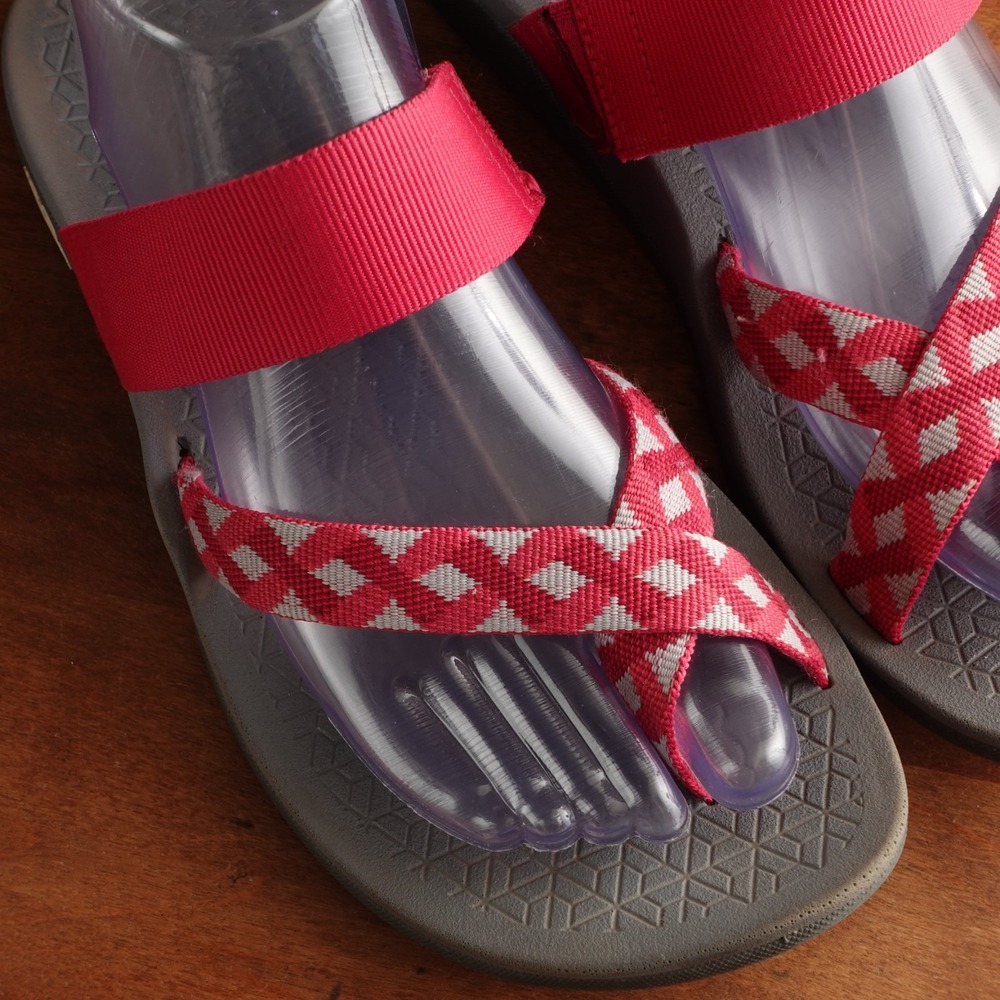 Chaco Sandals Womens SZ 8 Pink Tetra Cloud Toe Loop Pool Shoes Beach Waterproof - Picture 4 of 15